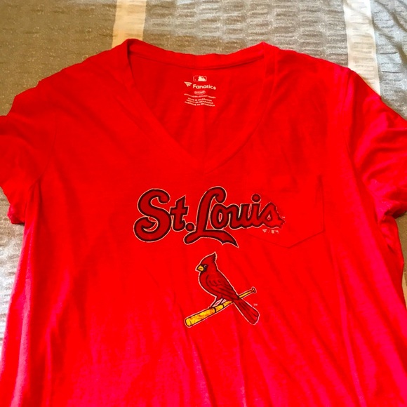 Woman’s STL Cardinals T-shirt - Picture 1 of 4